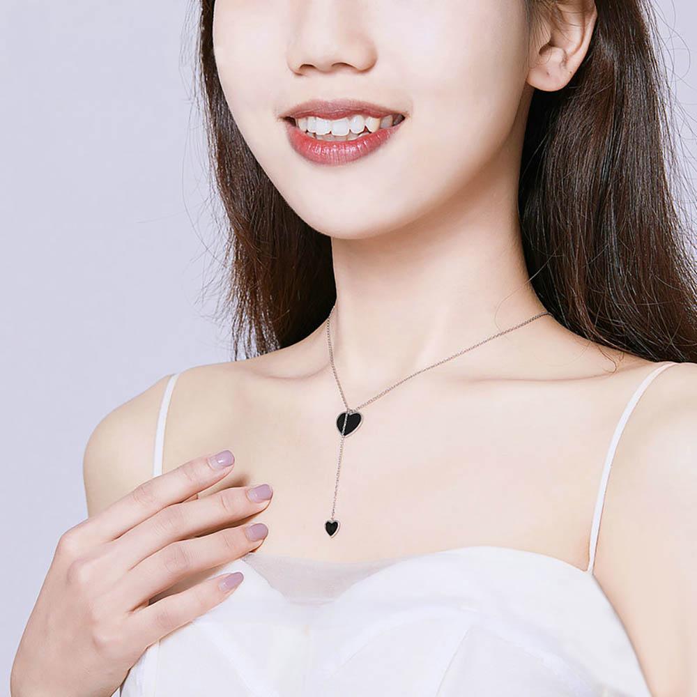 Unwiderstehliche Doppelherz-Silberhalskette mit Y-förmiger Kette