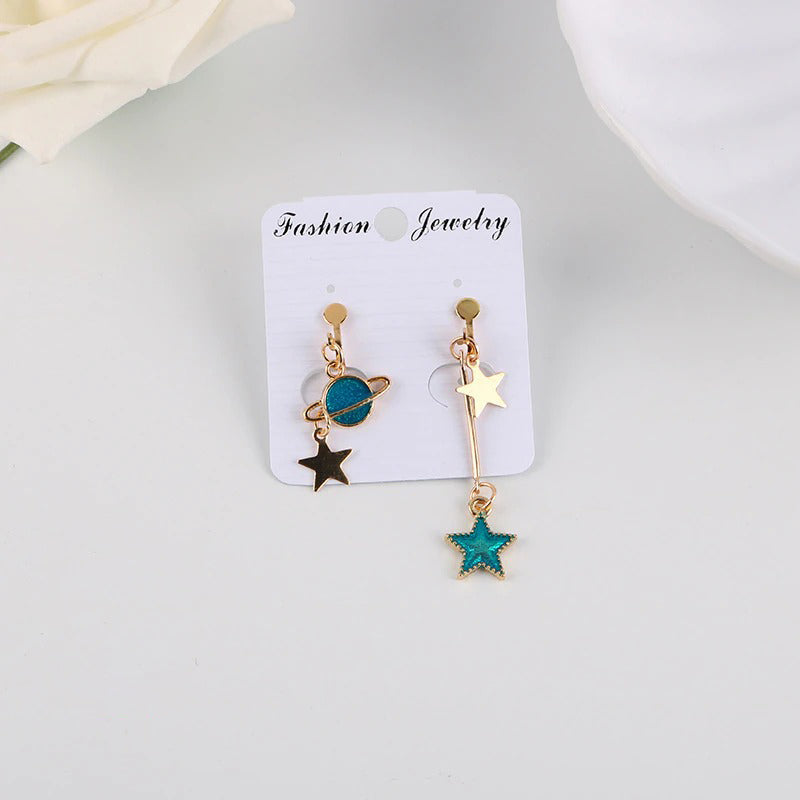 Asymmetrische Ohrclips mit koreanischen Modesternen, Monden und Planeten