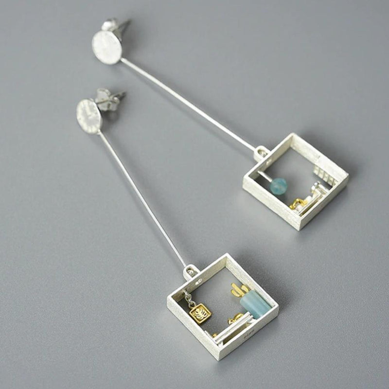 Faule Katze im Mini-Haus Sterling Silber Ohrringe