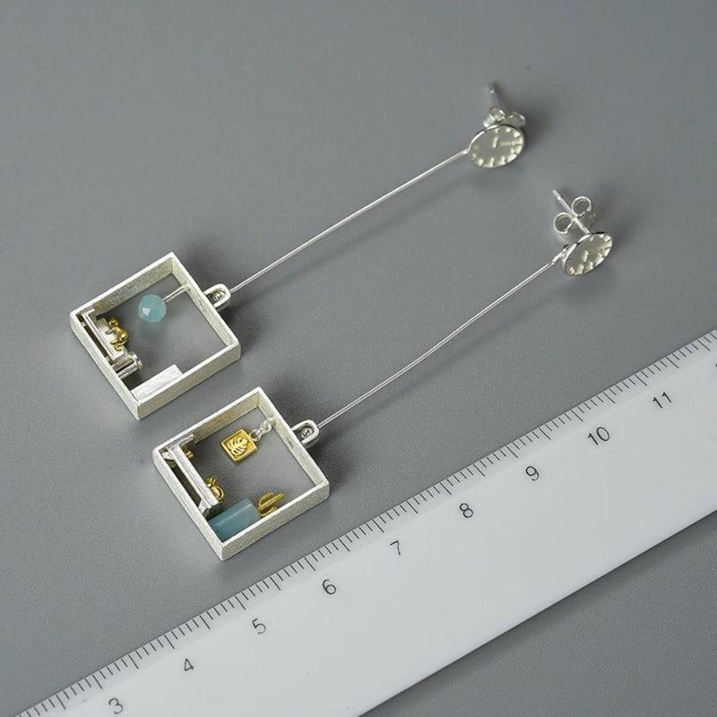 Faule Katze im Mini-Haus Sterling Silber Ohrringe