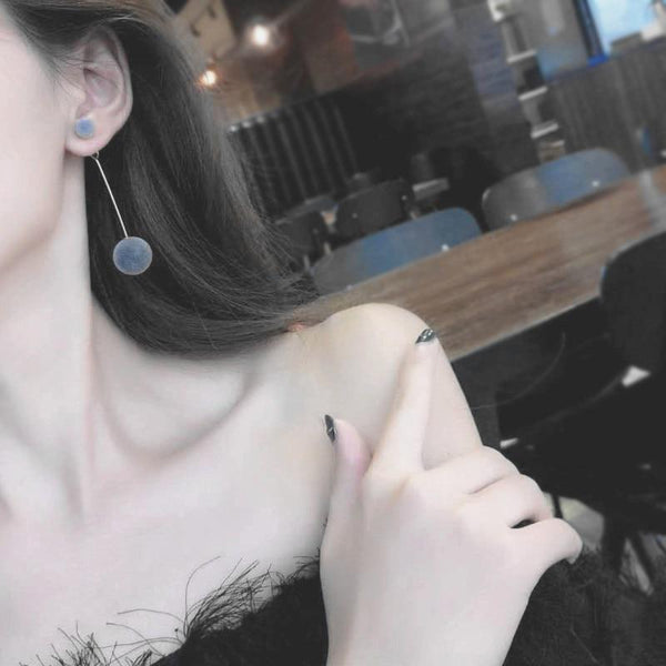 Lange, schicke, wunderschöne Sommerohrringe mit Kugelanhänger