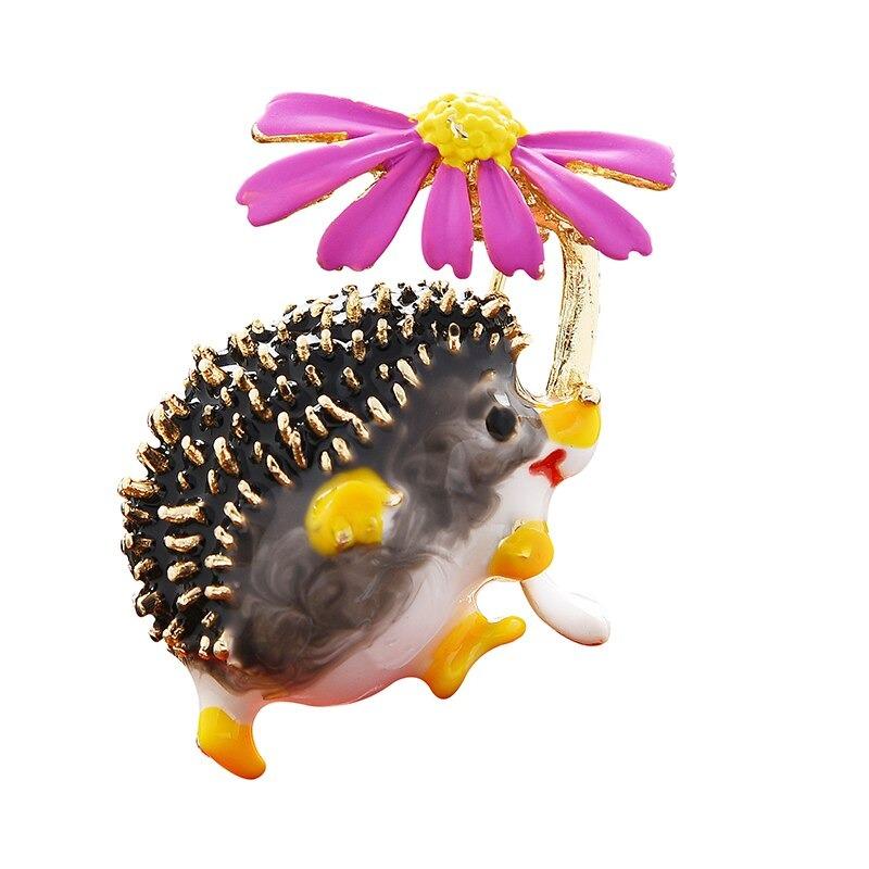 Hübsche kleine Igel-Brosche mit Blumen-Anstecker