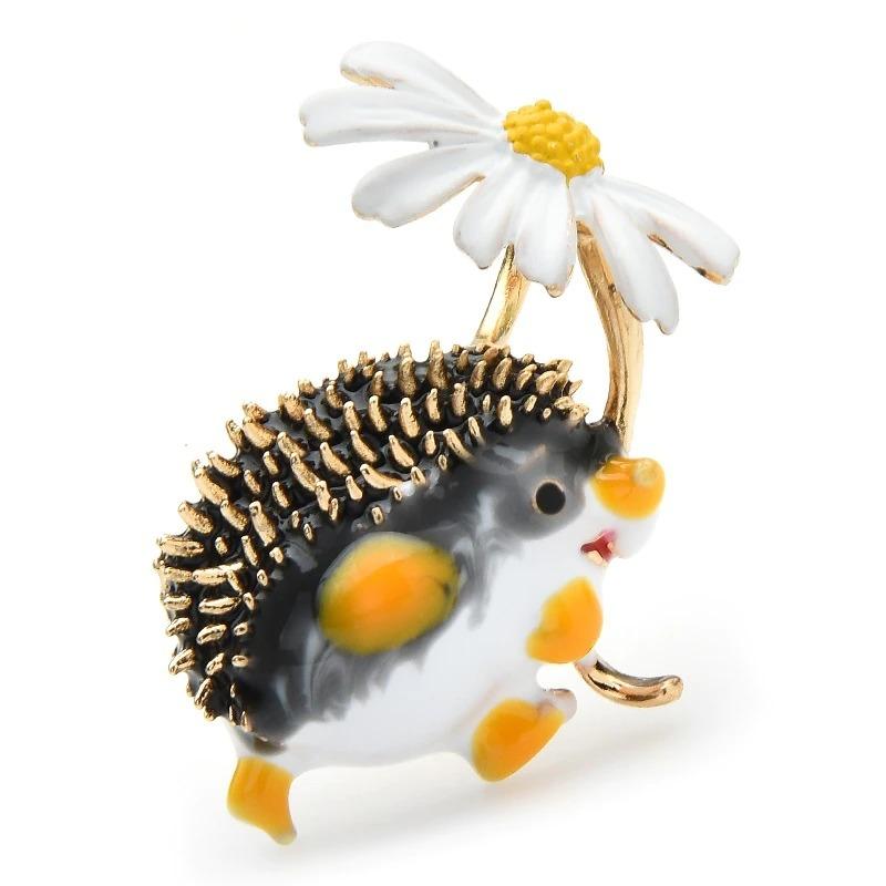 Hübsche kleine Igel-Brosche mit Blumen-Anstecker