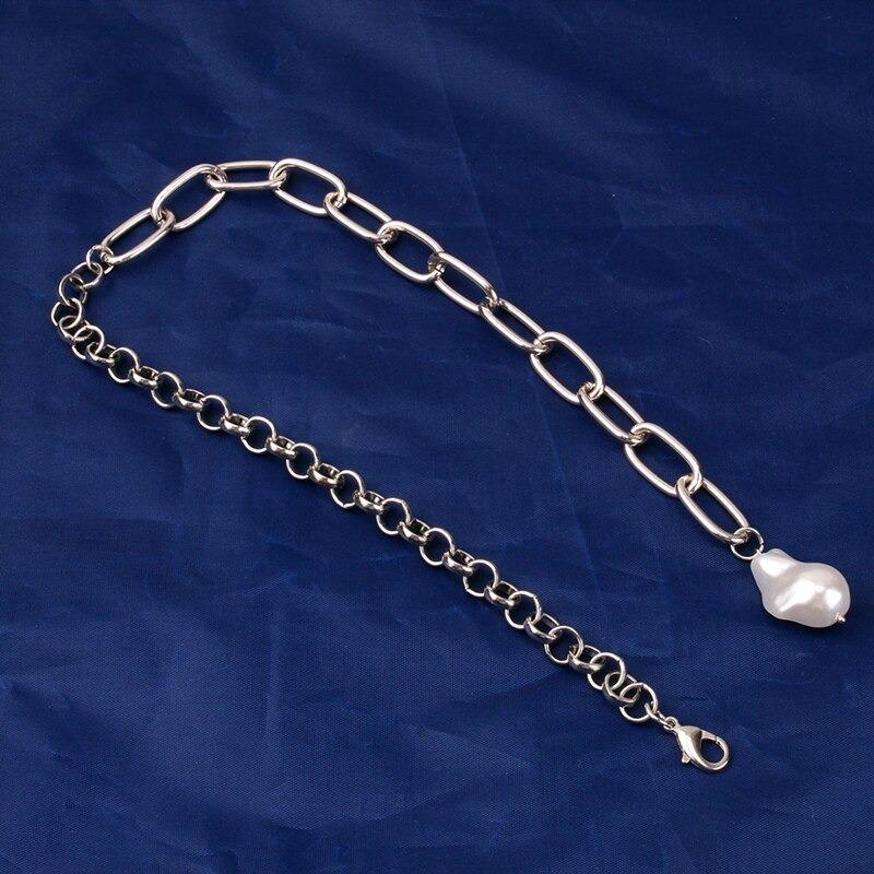 Luxuriöse Halskette mit Perlen- und Herzanhänger