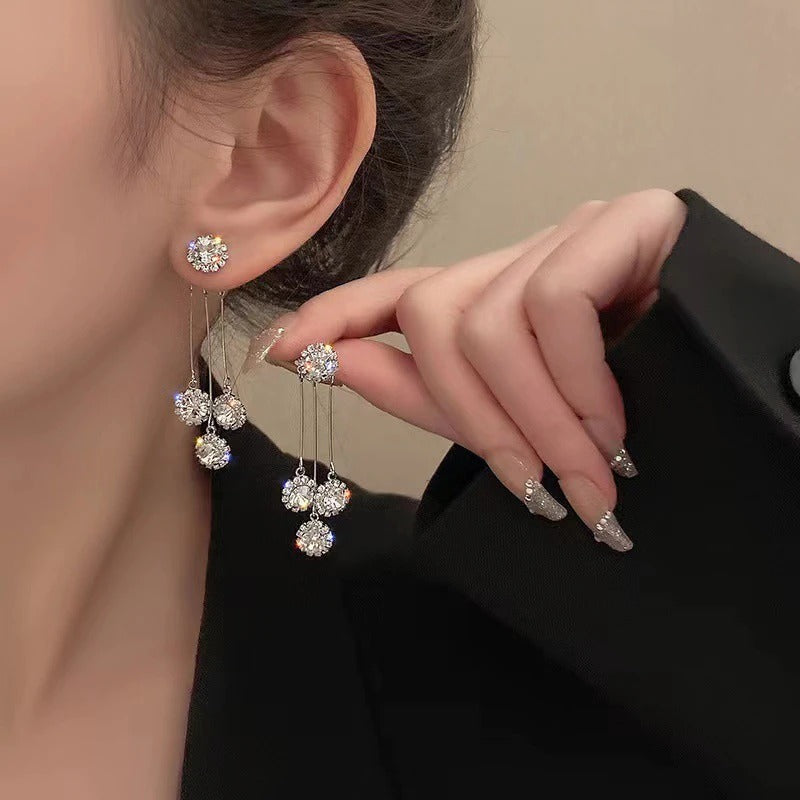 Luxuriöse Ohrstecker mit Strass-Quaste für Damen