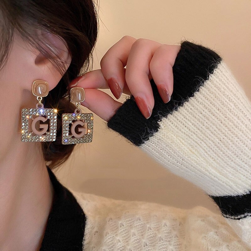 Luxuriöse Ohrstecker mit Strass-Quaste für Damen