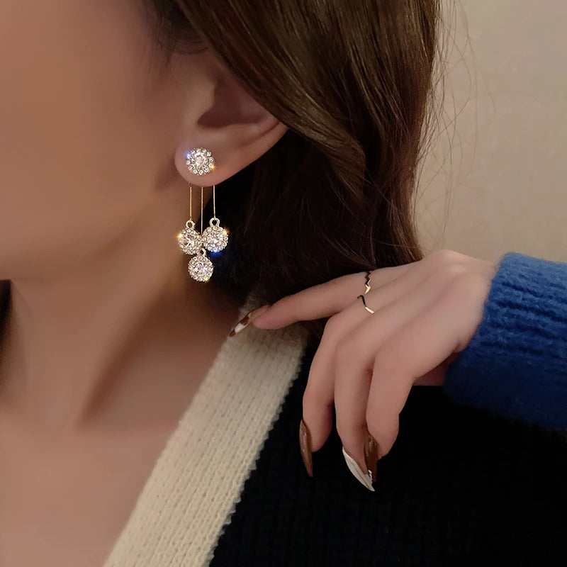 Luxuriöse Ohrstecker mit Strass-Quaste für Damen