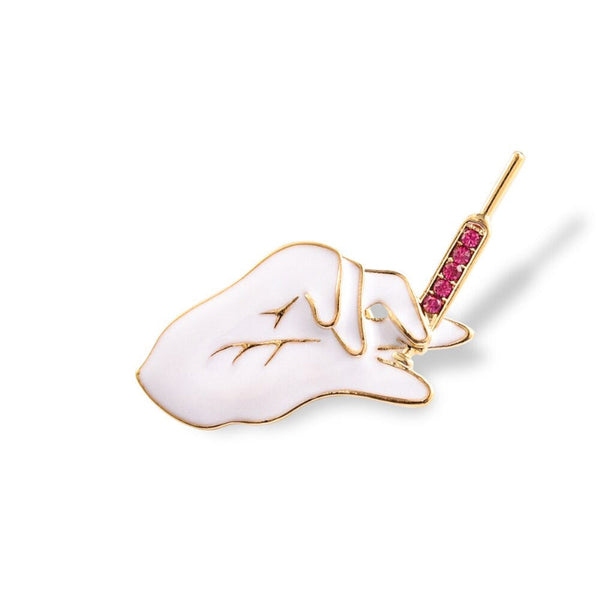 Emaille-Brosche mit medizinischen Spritzen für Ärzte und Krankenschwestern