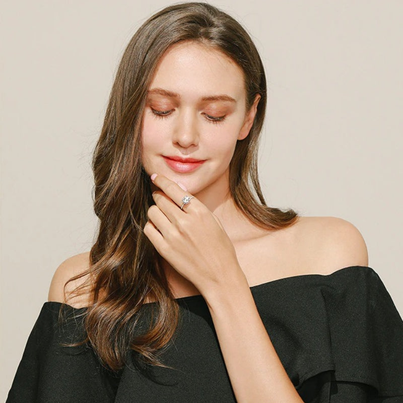 Faszinierende klassische Ringe mit ultra-funkelnden Zirkonia