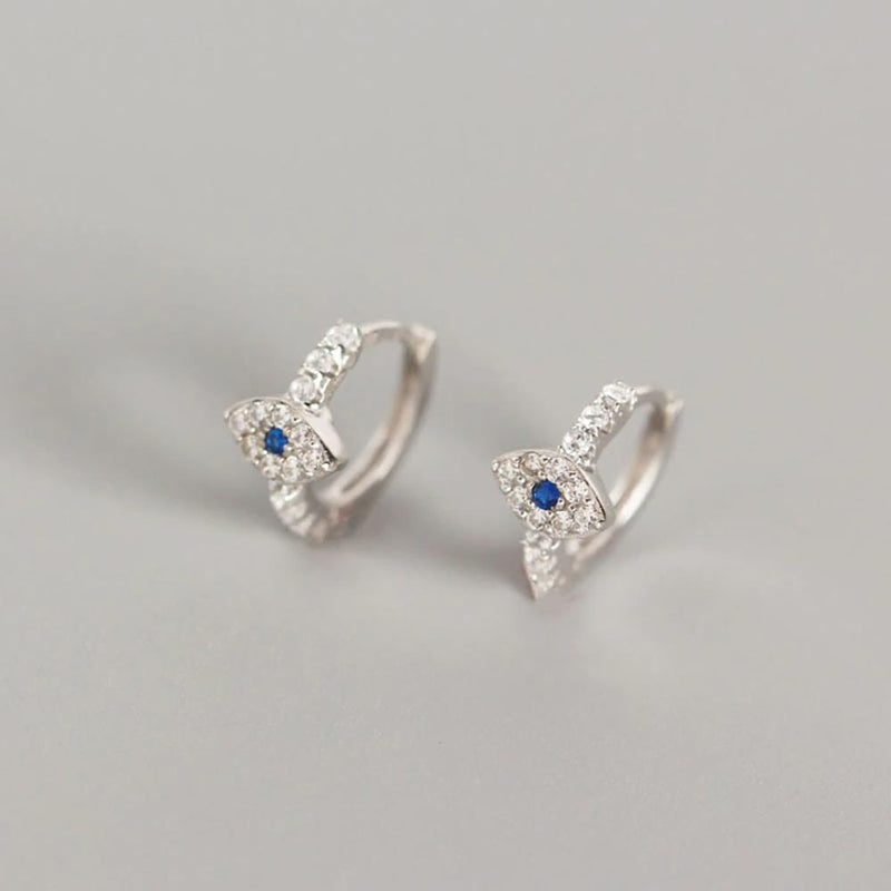 Mini-Ohrstecker mit mythischem Augenanhänger