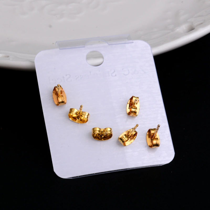 Minimalistisches Ohrstecker-Set aus Edelstahl