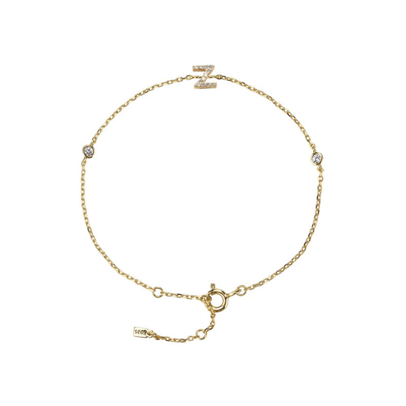 Minimalistische, mit Zirkonia verzierte, personalisierte Armbänder mit Initialen von A bis Z