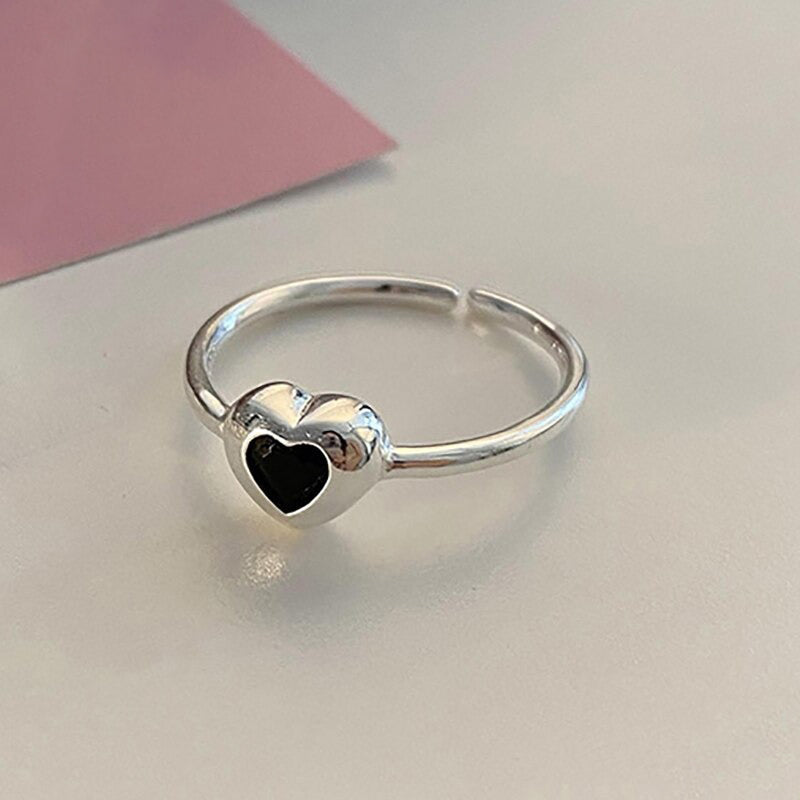 Minimalistische verstellbare Zirkonia-Ringe mit Herzmotiv