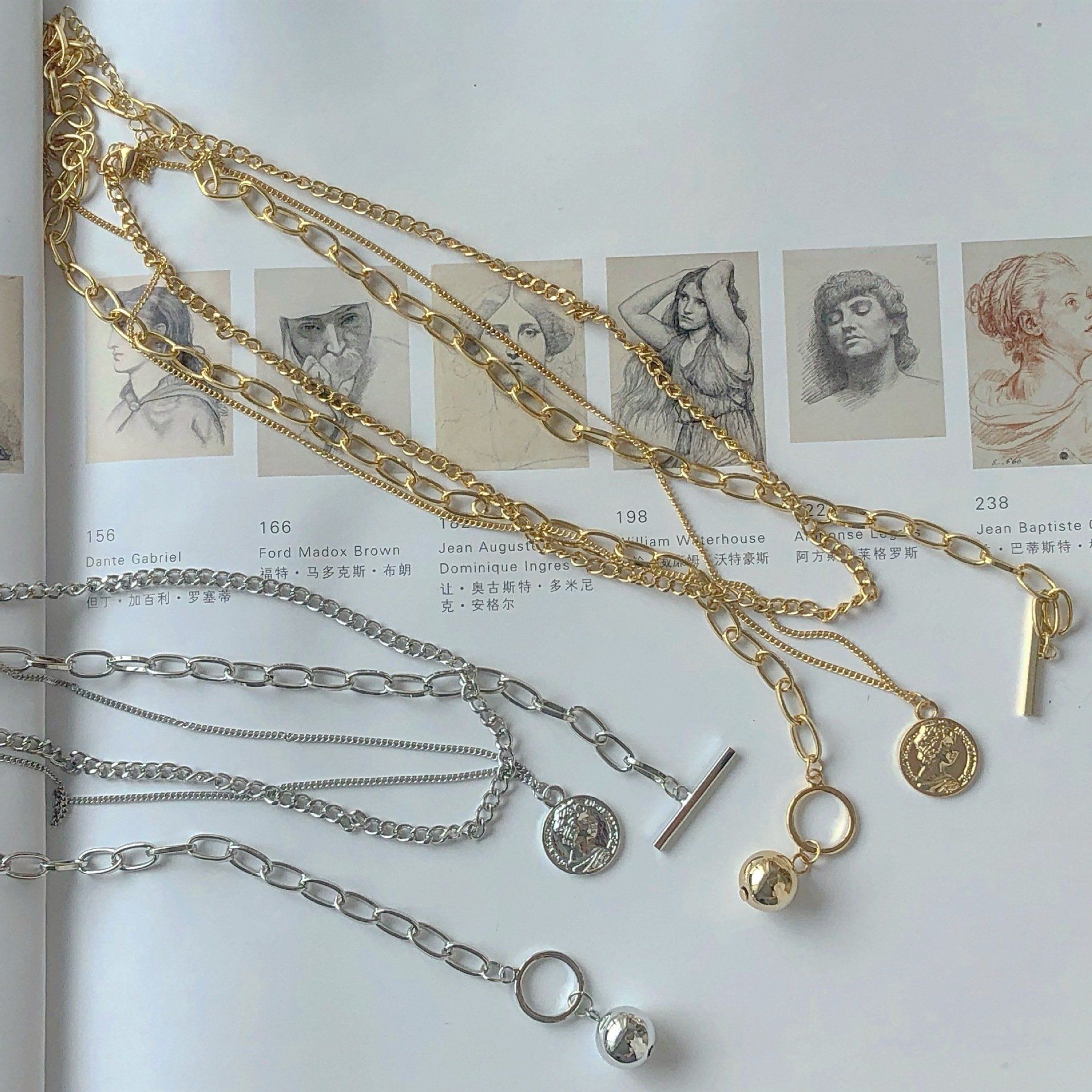 Mehrkettige modische Halskette