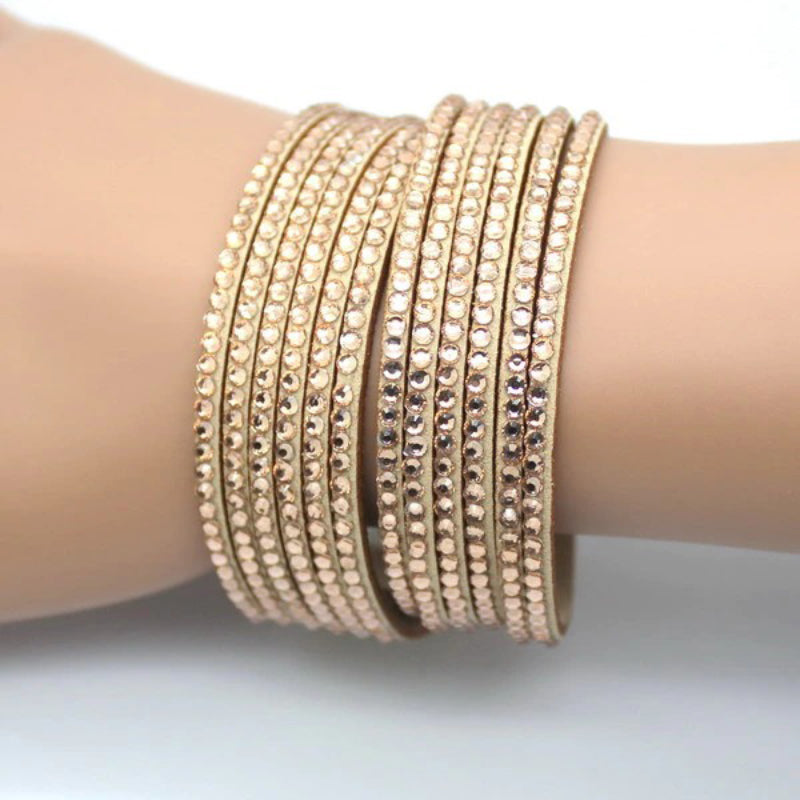 Mehrschichtige Wickelarmbänder mit farbigen Strassperlen