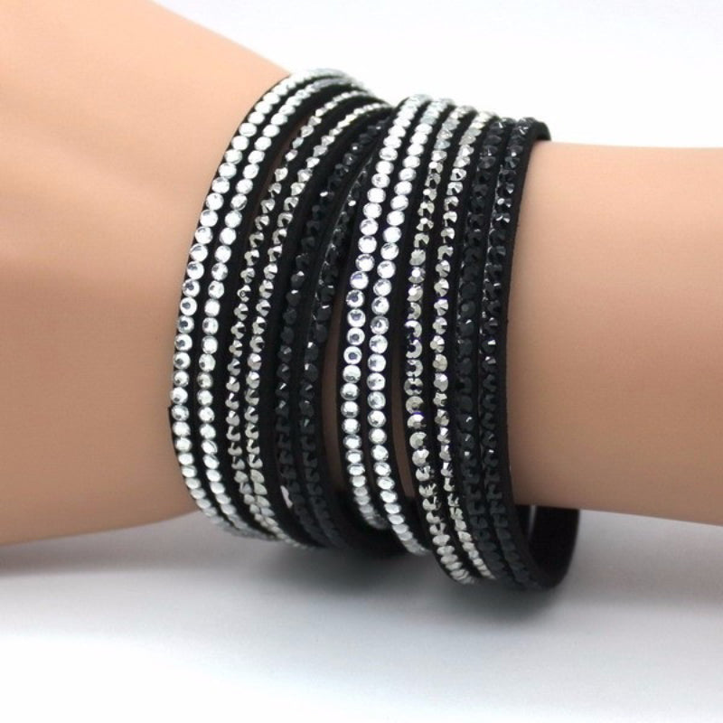 Mehrschichtige Wickelarmbänder mit farbigen Strassperlen