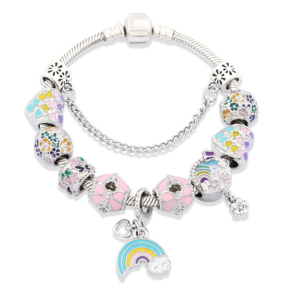 Mehrfarbiges Perlenarmband mit blühenden Blumen