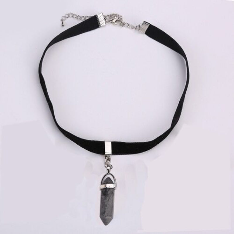 Mehrfarbige Chokerhalsketten mit klarem Glas und Strasssteinen