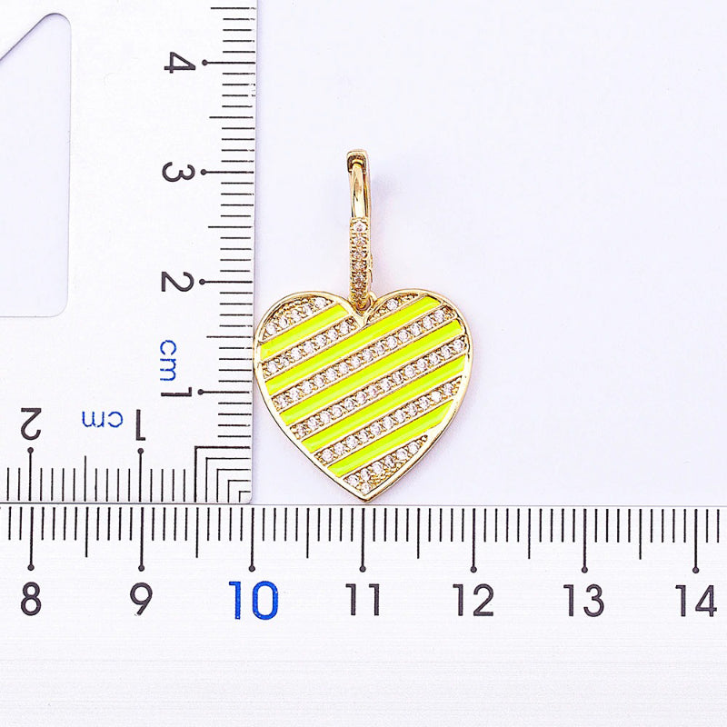 Mehrfarbige, süße und romantische, mit Strasssteinen verzierte Emaille-Herz-Ohrhänger