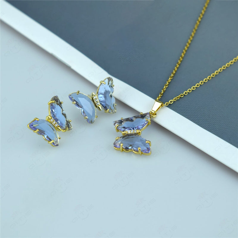 Schmuckset mit mehrfarbigen Zirkonia-Schmetterlingsohrringen und Halskette