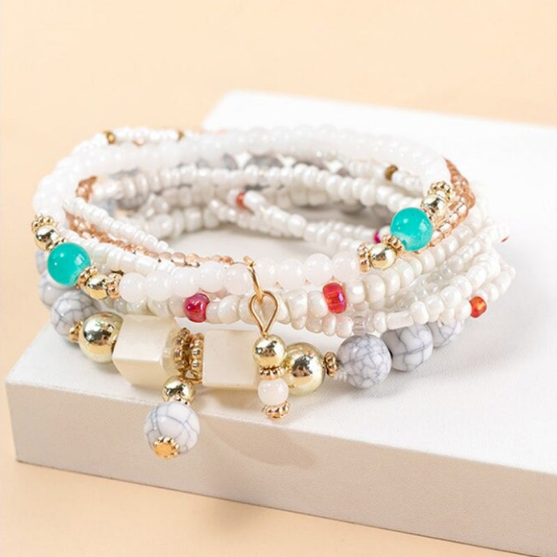 Mehrschichtige stapelbare böhmische Perlenarmbänder