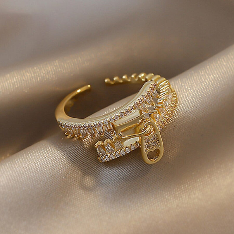 Verstellbare Ringe für Partygirls mit doppellagiger Zirkoniaschnalle in mehreren Stilen