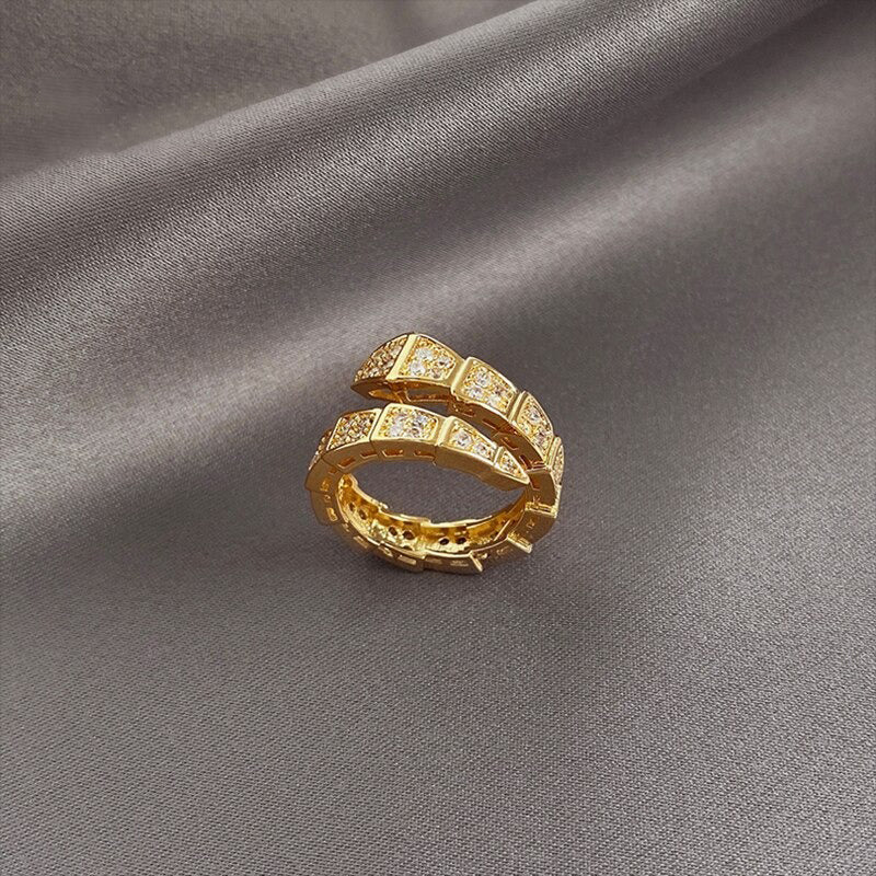 Verstellbare Ringe für Partygirls mit doppellagiger Zirkoniaschnalle in mehreren Stilen