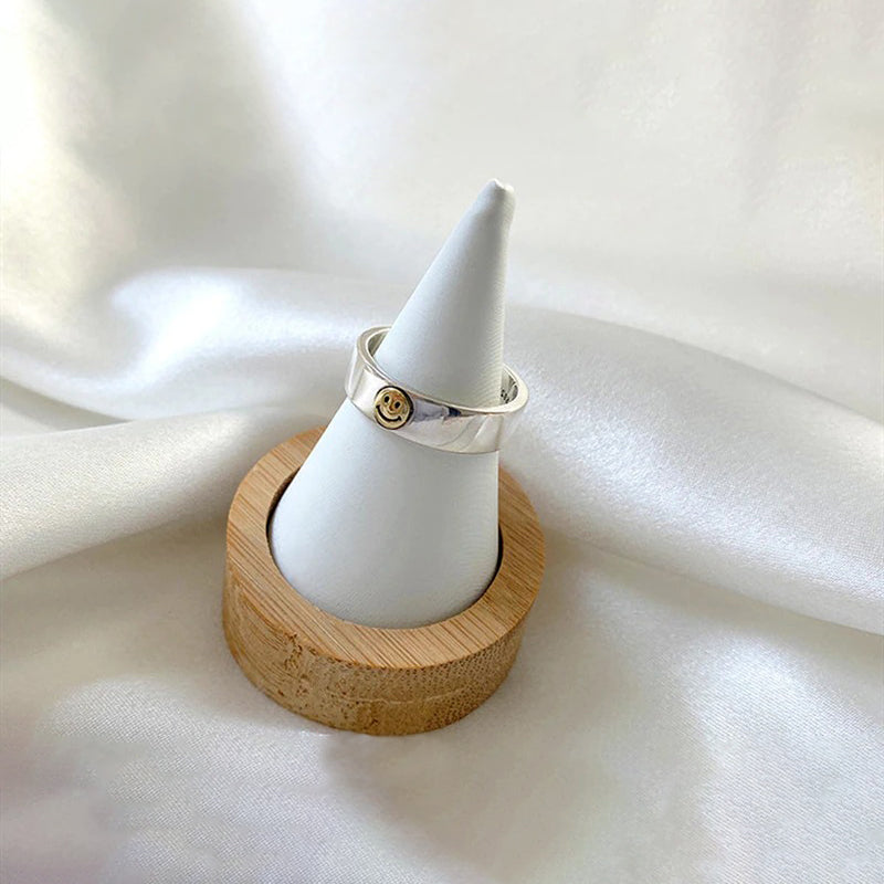 Lustige verstellbare Retro-Smiley-Ringe in verschiedenen Stilen