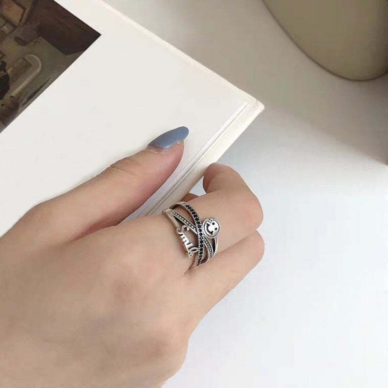 Lustige verstellbare Retro-Smiley-Ringe in verschiedenen Stilen