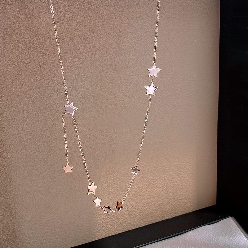 Luxuriöse Halsketten mit vertikalem Muschel-Anhänger in verschiedenen Stilen