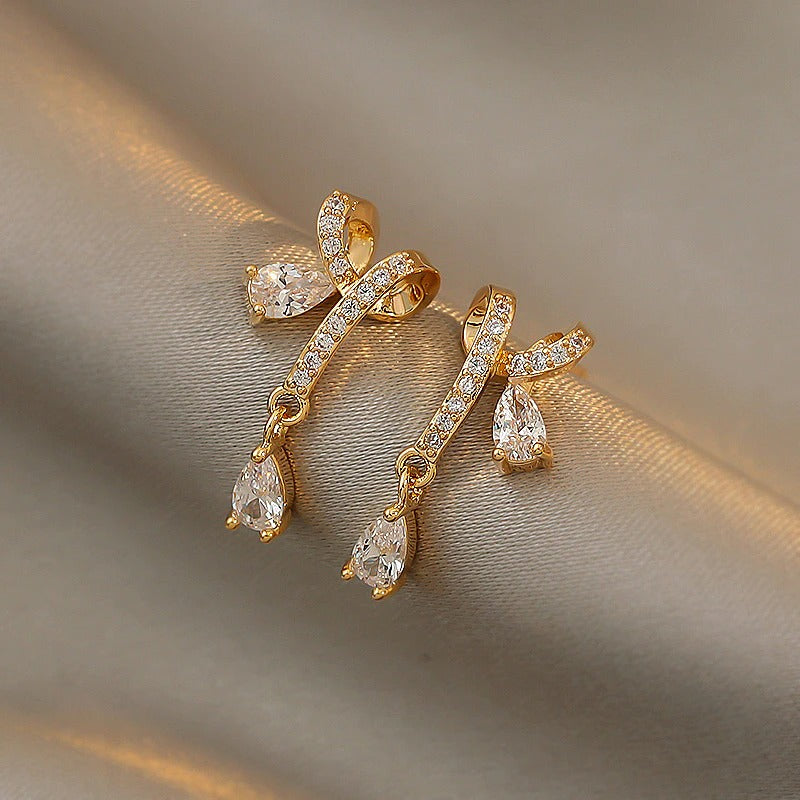 Luxuriöse, modische, lange Ohrringe mit Quaste und Strasssteinen in verschiedenen Stilen