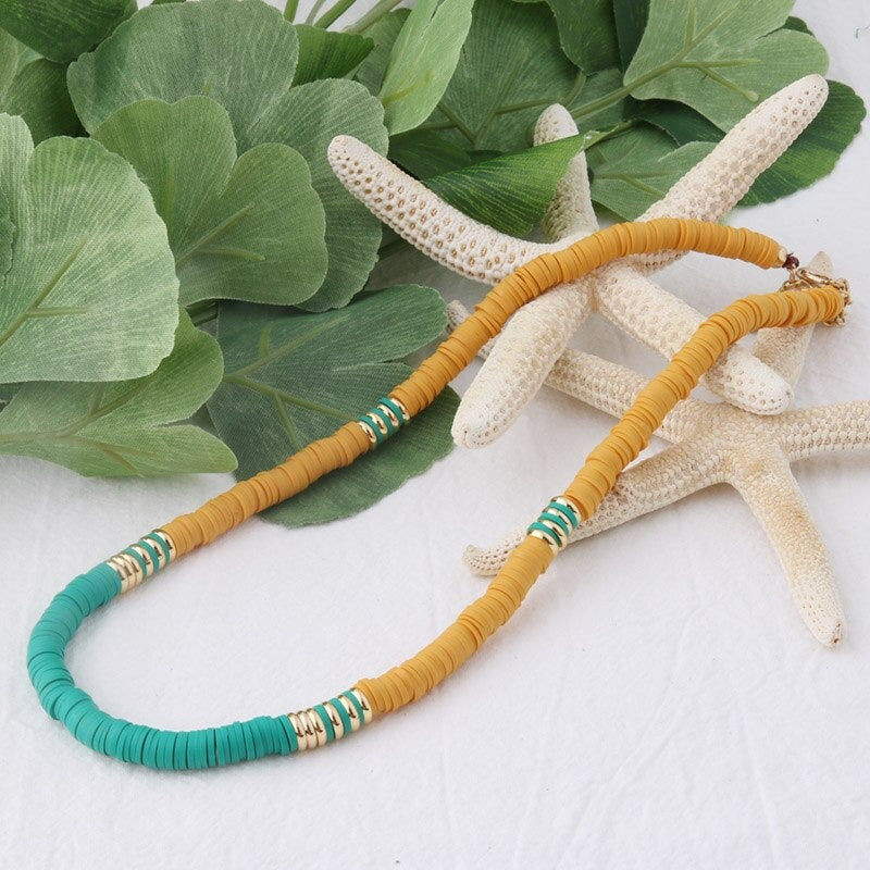 Mehrfarbige böhmische Sommer-Scheibenperlen-Armbänder und Halsketten