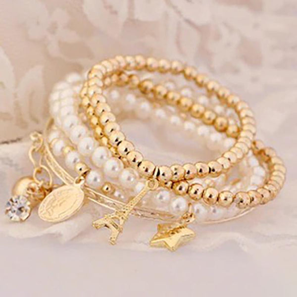 Mehrlagiges Perlenarmband mit Perlenanhängern