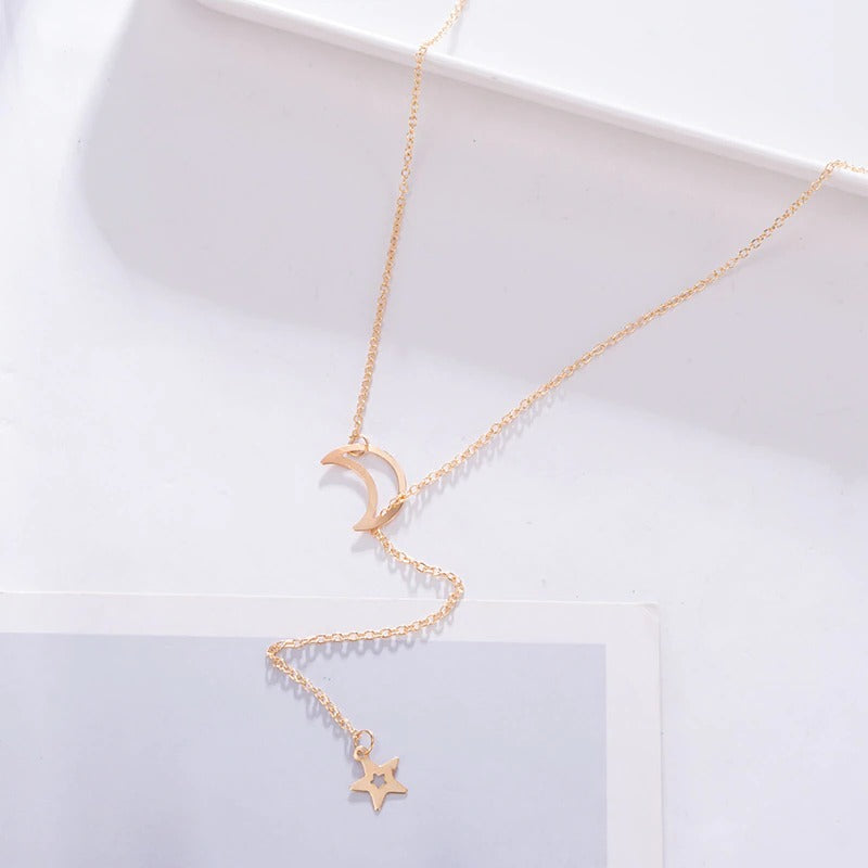 Mehrschichtige Halskette mit Anhängern und Kette im Bohemian-Stil