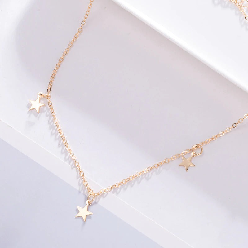 Mehrschichtige Halskette mit Anhängern und Kette im Bohemian-Stil