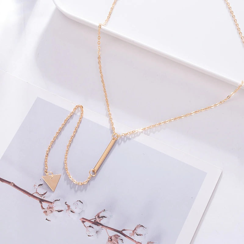 Mehrschichtige Halskette mit Anhängern und Kette im Bohemian-Stil