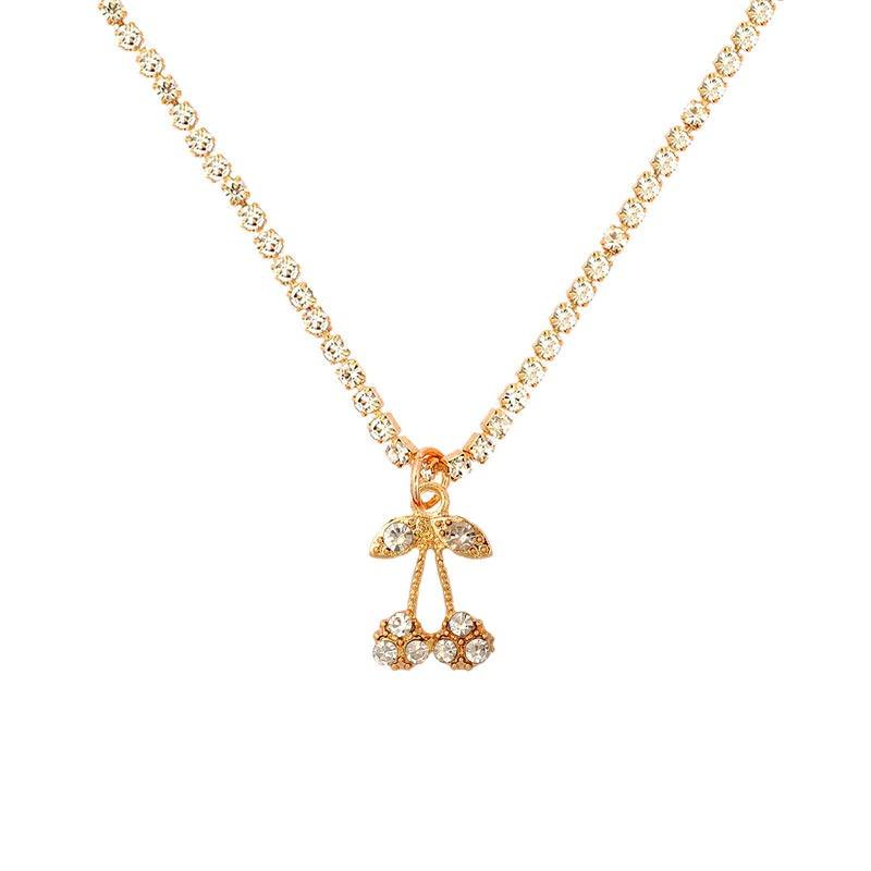 Mehrreihige Halskette mit Drachen-, Kreuz- und Schmetterlingsanhänger