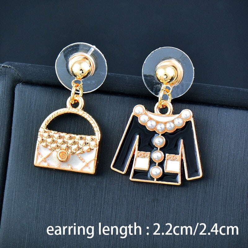 Kollektion farbenfroher, asymmetrischer Emaille-Ohrhänger in verschiedenen Stilen