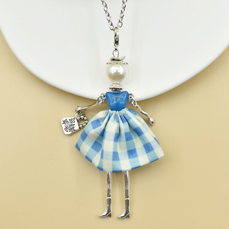 Süße und charmante Fashionista-Halskettenpuppen für Frauen.