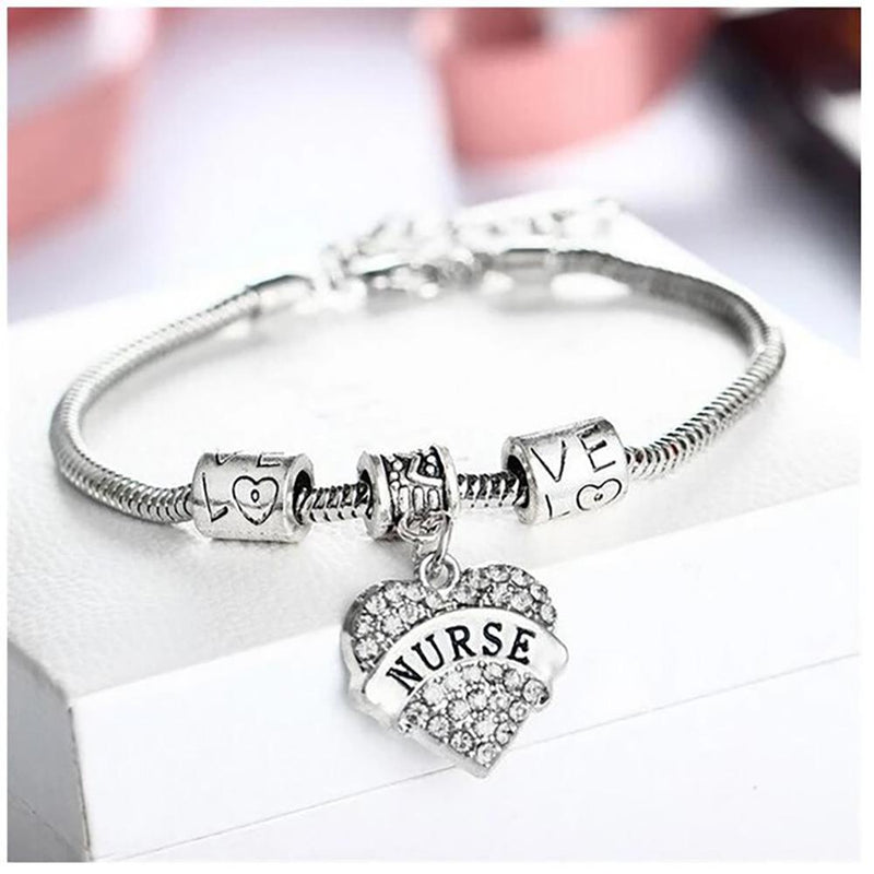 Krankenschwester-Armband mit Kristall-Anhänger „Love and Heart“