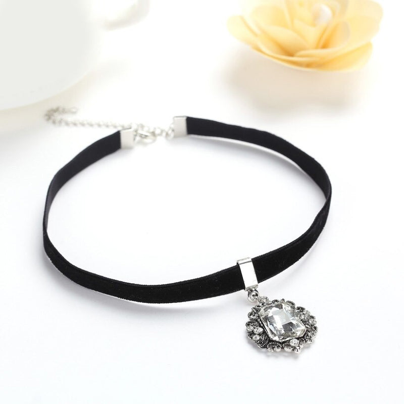 Trendy Fashion Statement Quadratische Form Strass Choker Halsketten