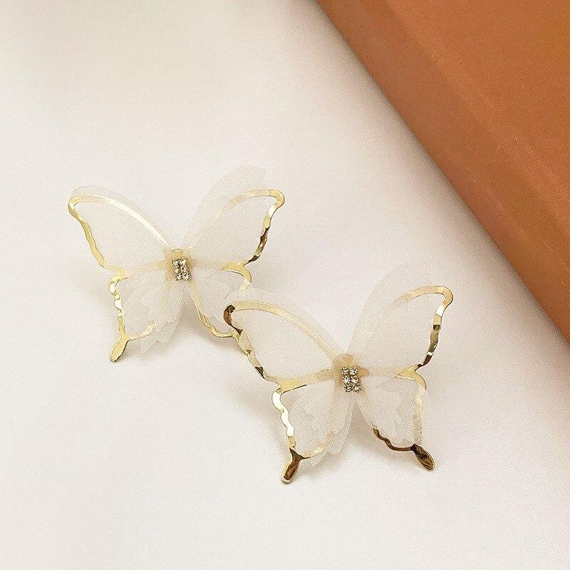 Trendy Ohrstecker mit Schmetterlings-Motiv aus Spitze