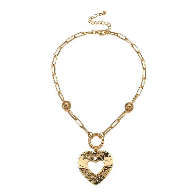 Übergroße Halsketten mit langem Kettenanhänger in Herzform