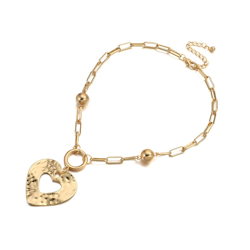 Übergroße Halsketten mit langem Kettenanhänger in Herzform