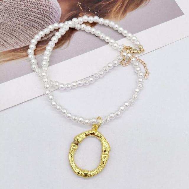 Personalisierte Buchstabenkette mit Perlen