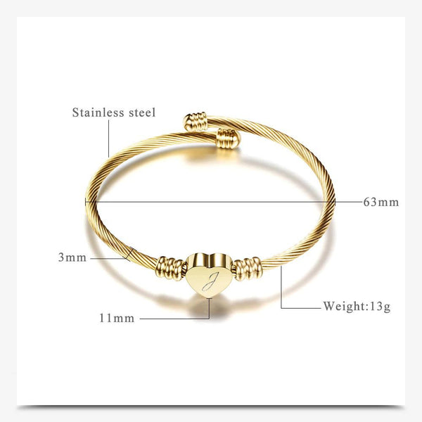 Personalisierter Herzanhänger mit Anfangsbuchstaben-Armreif