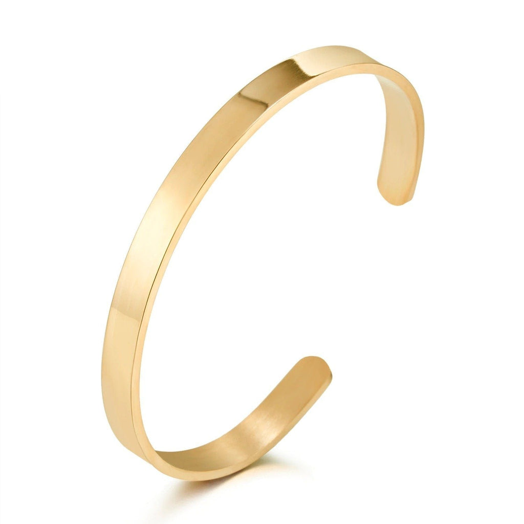 Minimalistisches und dünnes Armreifarmband mit personalisiertem Namen