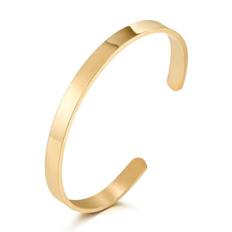 Minimalistisches und dünnes Armreifarmband mit personalisiertem Namen