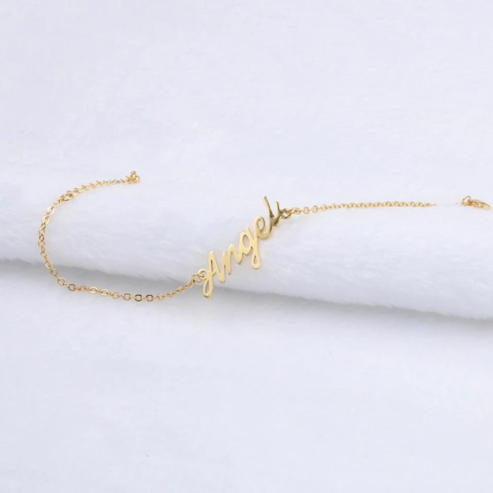 Personalisiertes Schmuckset mit Halskette, Ring und Ohrringen