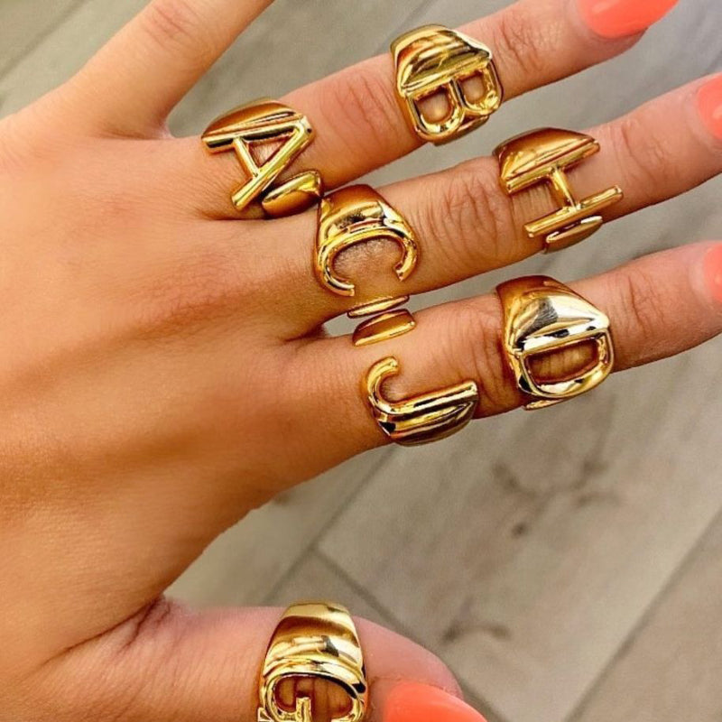 Personalisierte dicke und hohle verstellbare Ringe mit Anfangsbuchstaben A-Z